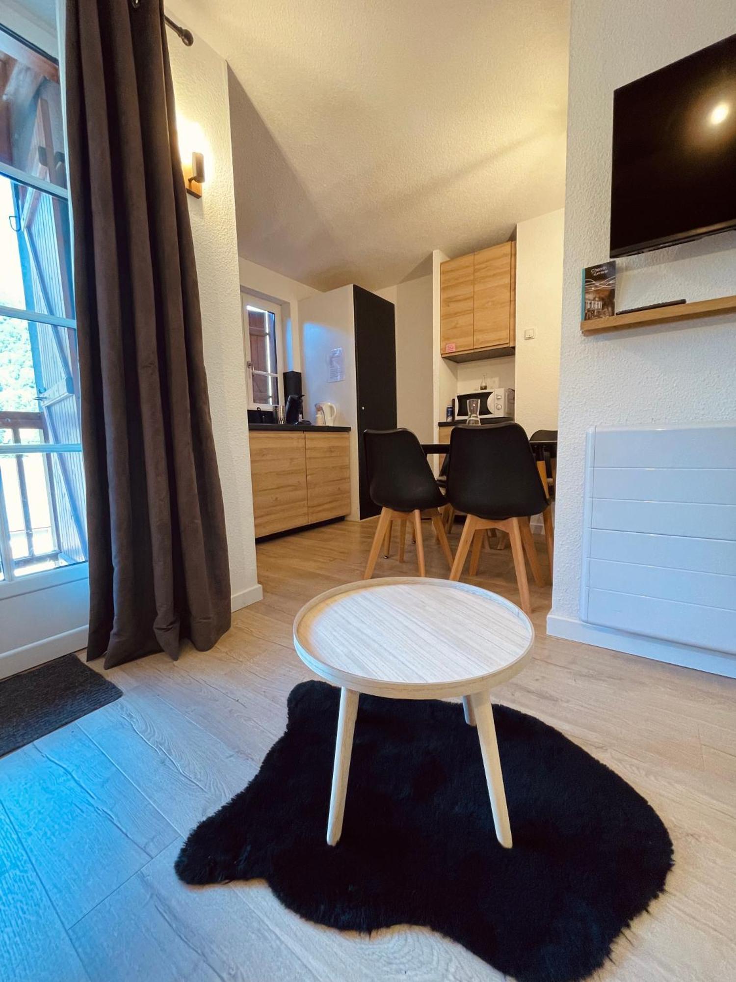 "La Cle Doree" Appartement Balcon Ensoleille Vue Montagne Wifi Cauterets Exterior foto